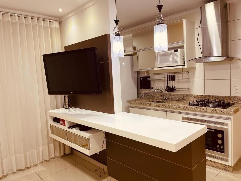 Appartamento 2 Qts.| 4 Hosp. | Ao Lado Do Goiania Shopping Esterno foto