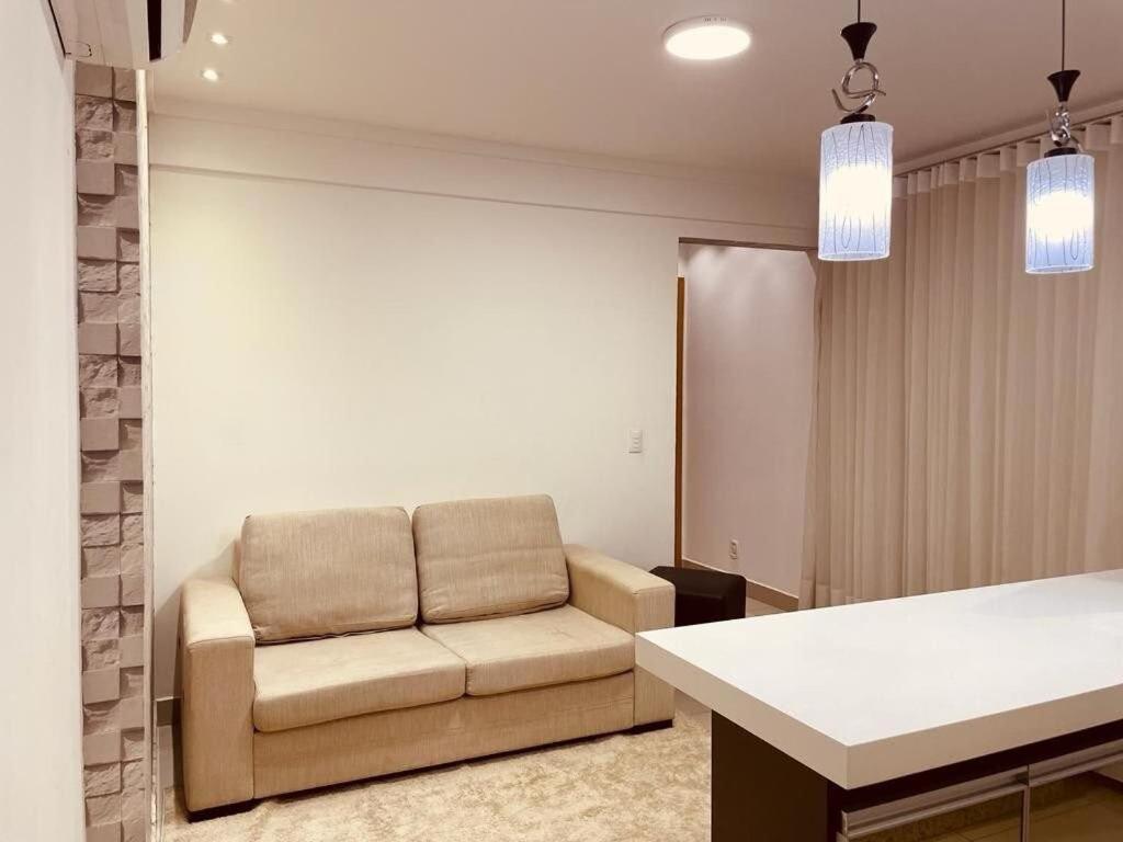 Appartamento 2 Qts.| 4 Hosp. | Ao Lado Do Goiania Shopping Esterno foto