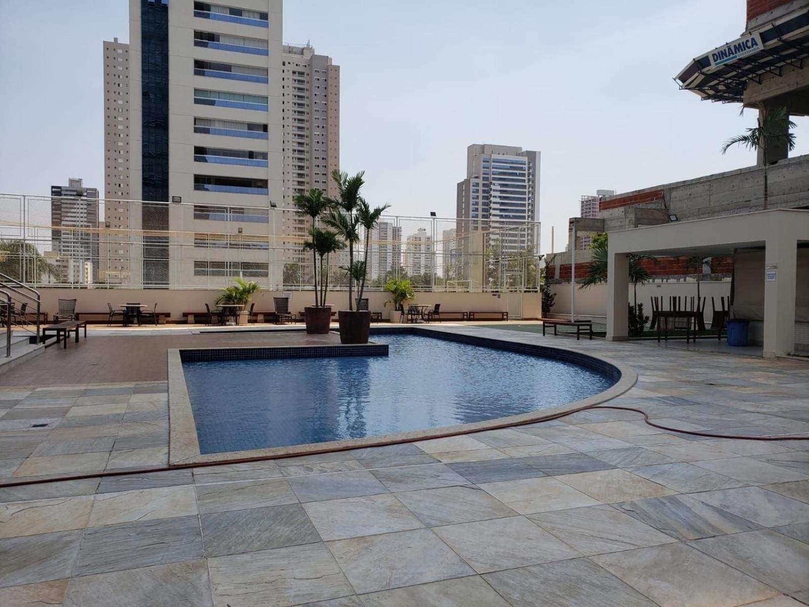 Appartamento 2 Qts.| 4 Hosp. | Ao Lado Do Goiania Shopping Esterno foto
