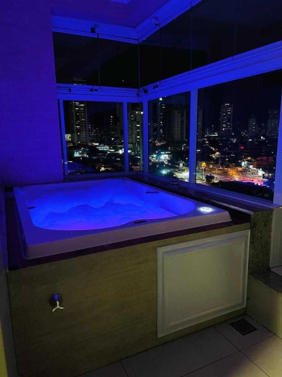 Appartamento 2 Qts.| 4 Hosp. | Ao Lado Do Goiania Shopping Esterno foto